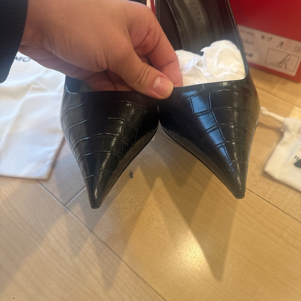 Ferragamo - Eva size 9 - women’s Black Croc-Embossed Pointed Toe Heels